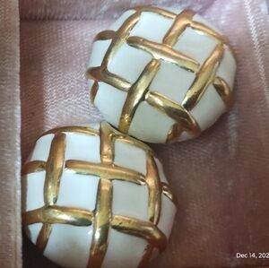 Chic Ciner Stamped Gold and White Woven Clip On Earrings